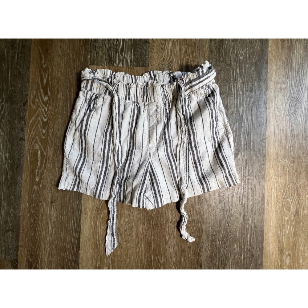Old Navy Shorts Womens 8 White Black Striped Linen Blend Paperbag Waist Tie